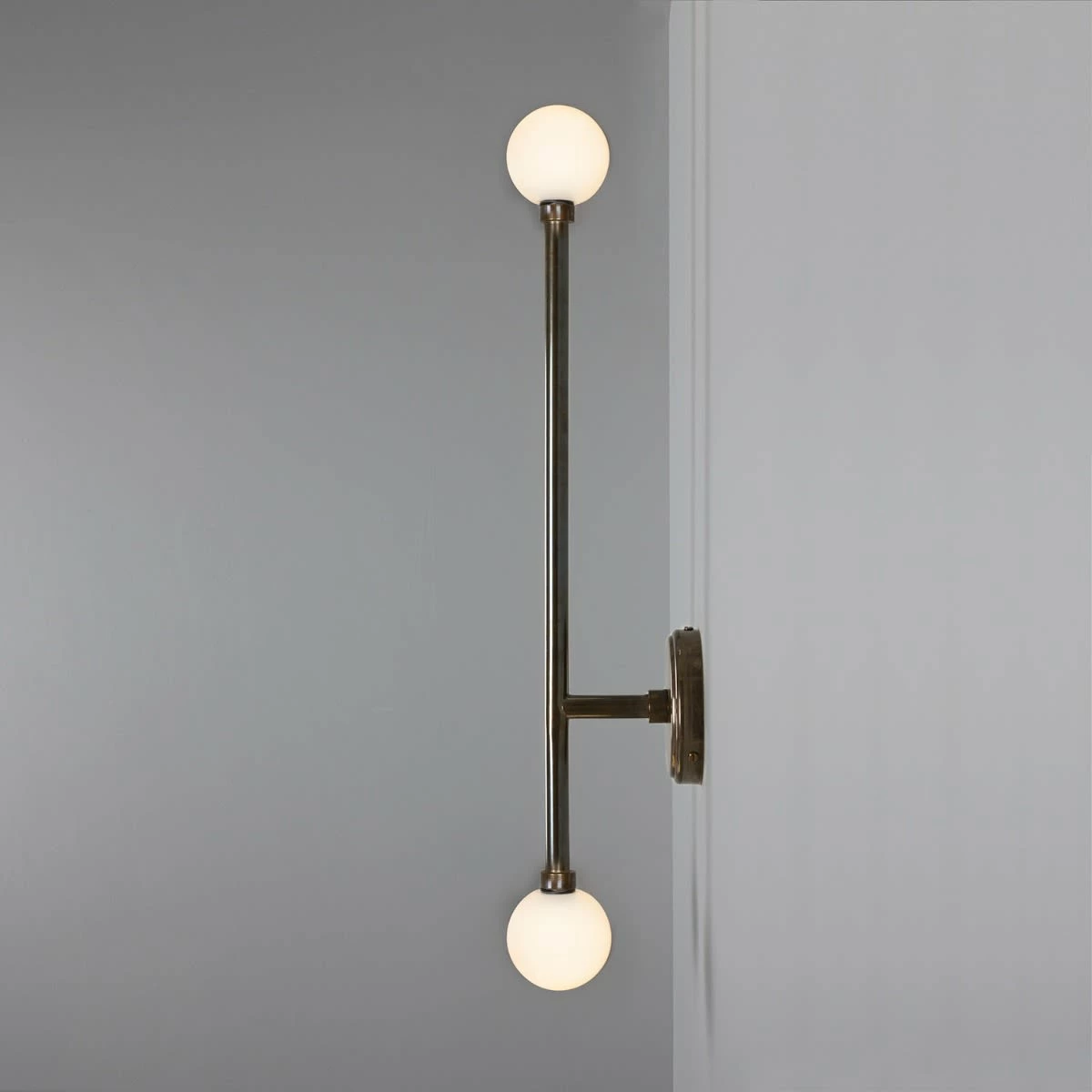 Gunning Double Globe Slim Bathroom Wall Light 28" IP44 5 Gunning Double Globe Slim Bathroom Wall Light 28" IP44 - Image 3
