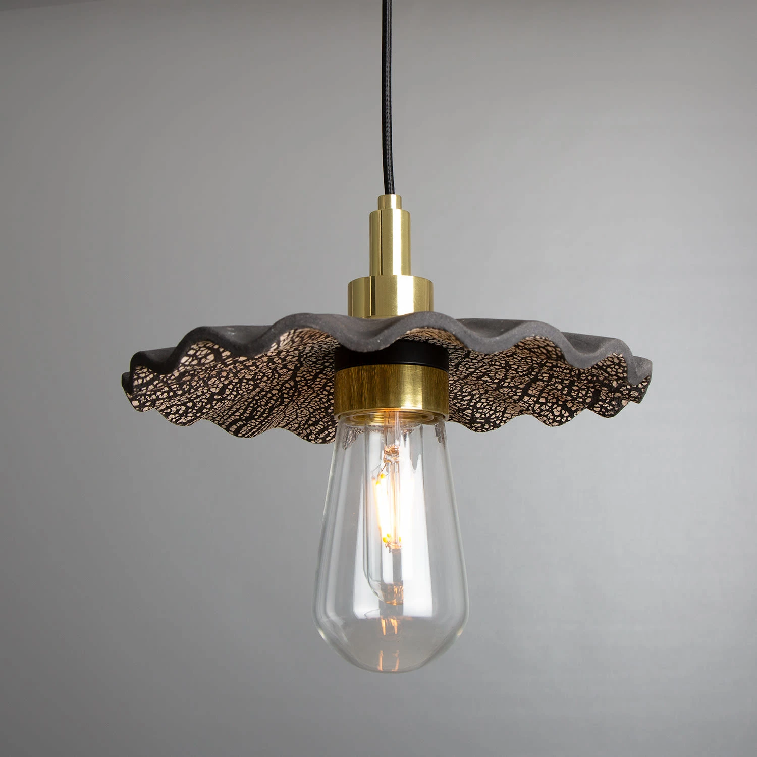 Kirhii Ceramic Bathroom Pendant Light 10.7", Black Clay IP44 4 Kirhii Ceramic Bathroom Pendant Light 10.7", Black Clay IP44 - Image 2