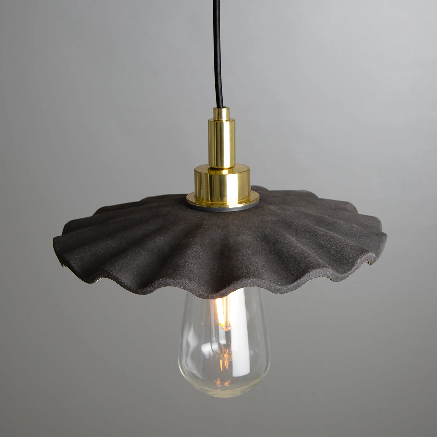 Kirhii Ceramic Bathroom Pendant Light 10.7", Black Clay IP44 5 Kirhii Ceramic Bathroom Pendant Light 10.7", Black Clay IP44 - Image 3