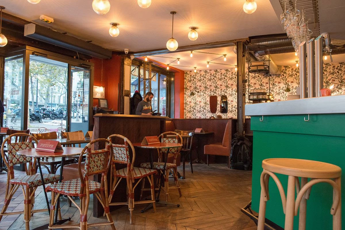 Stanley Holophane Glass Globe Ceiling Light 7.9" 13 Stanley Holophane Glass Globe Ceiling Light 7.9" - Image 11